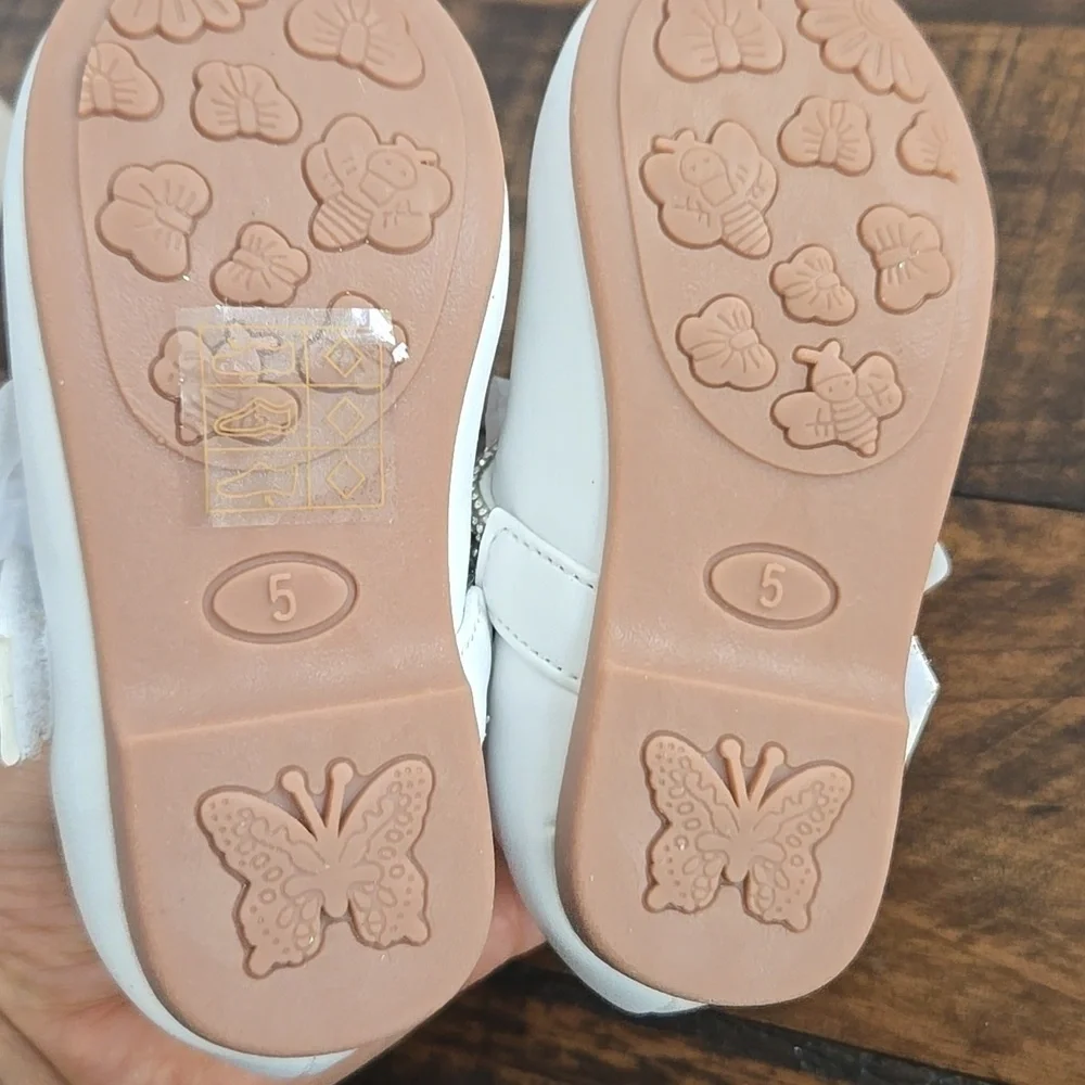 Tip Top Kids Girls MaryJane White Shoe with Rhinestone Strap. Style S187…
